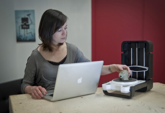 Photon 3D Scanner in use